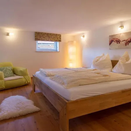 Harreiter Apartment